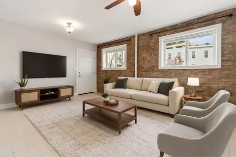 298 Bolton St #1, Boston, MA 02127