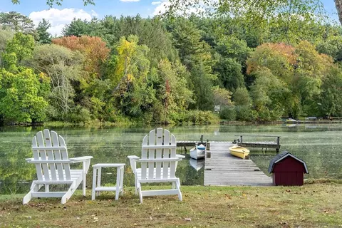 3 Shore Ave, Maynard, MA 01754 photo 2