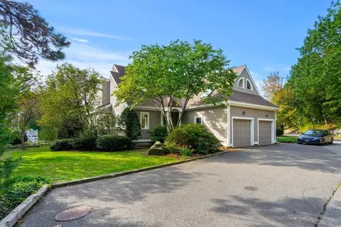 9 Tedesco Pond Pl #9, Marblehead, MA 01945