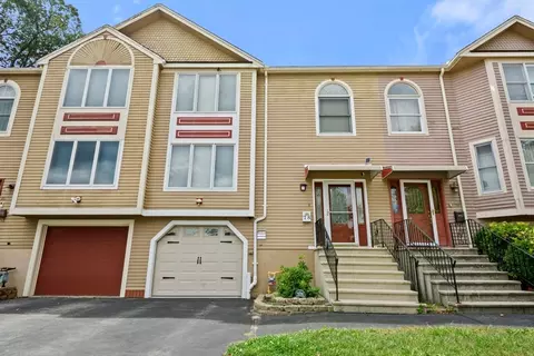 78 Dana Ave, Worcester, MA 01604