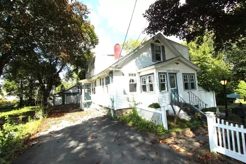 25 Crawford St, Worcester, MA 01604