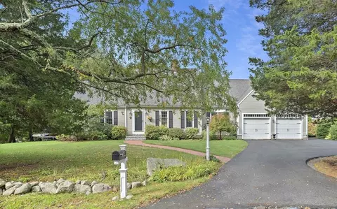 3 Jones River Dr, Kingston, MA 02364