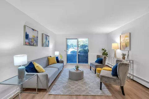25 Pine St #B, Canton, MA 02021 photo 4