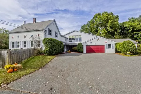 106 Elm St, Hatfield, MA 01038