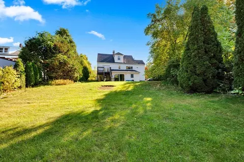 152 North St, Ware, MA 01082 photo 3