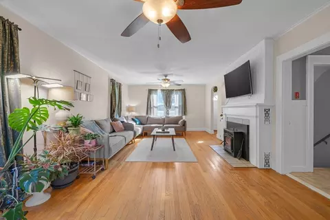 152 North St, Ware, MA 01082 photo 12