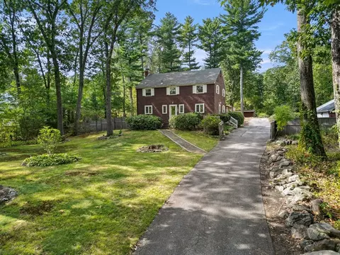 Exterior - 182 Georgetown Rd, Boxford, MA 01921 photo 2 of 11