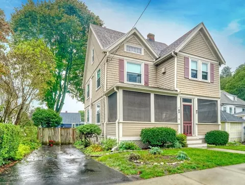 9 Crescent Ave, Melrose, MA 02176