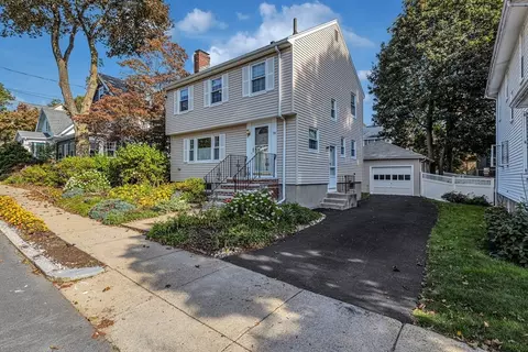 150 Aldrich St, Roslindale, MA 02131