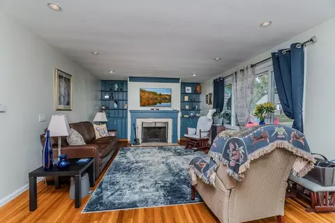 15 Burns Ave, Springfield, MA 01119 photo 5