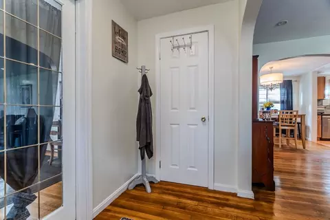 15 Burns Ave, Springfield, MA 01119 photo 4