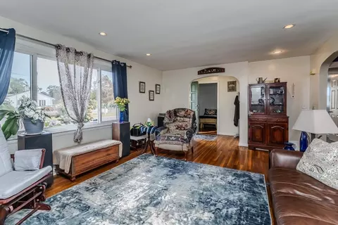 15 Burns Ave, Springfield, MA 01119 photo 7