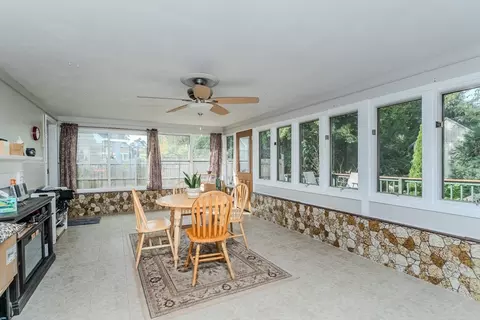15 Burns Ave, Springfield, MA 01119 photo 17