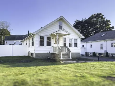 29 Aberdeen Rd, Framingham, MA 01702