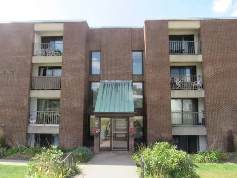 685 Main St #3, Weymouth, MA 02190