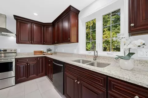 8 Laurel Ct, Acton, MA 01720 photo 15