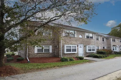 70 Washington Park Dr #1, Andover, MA 01810
