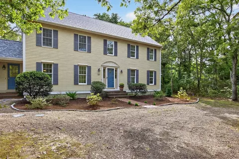 120 Red Maple Rd, Brewster, MA 02631