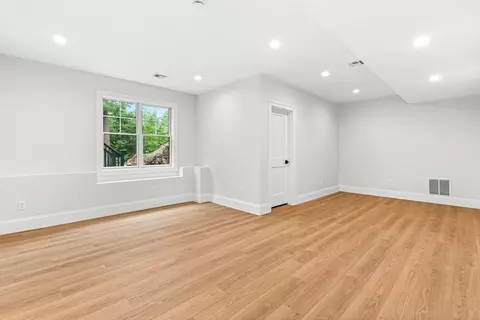 129 Lawton Rd, Needham, MA 02492 photo 29