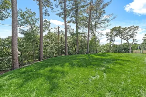 129 Lawton Rd, Needham, MA 02492 photo 35