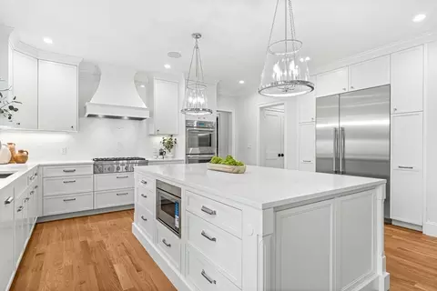 129 Lawton Rd, Needham, MA 02492 photo 3