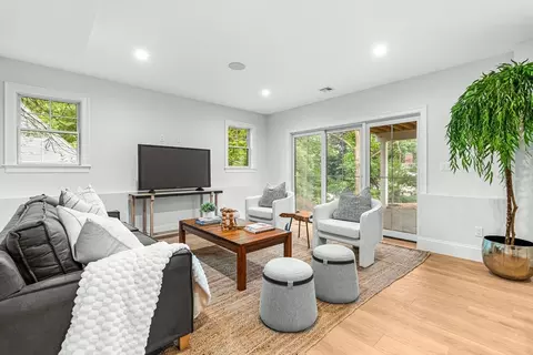 129 Lawton Rd, Needham, MA 02492 photo 28