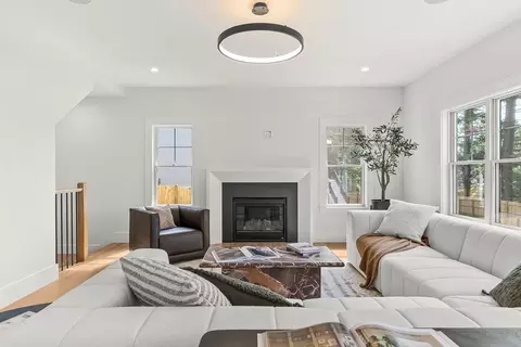 133 Lawton Rd, Needham, MA 02492 photo 2
