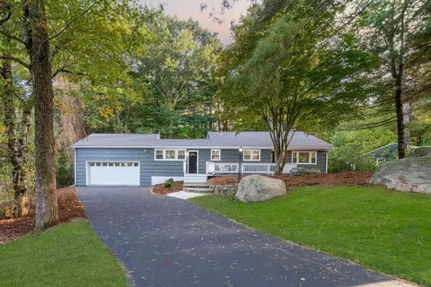 34 Stoughton St, Randolph, MA 02368