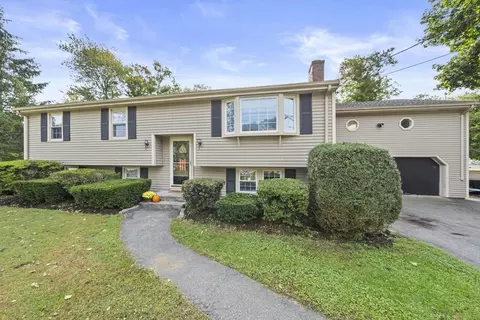 10 College Rd, Bridgewater, MA 02324