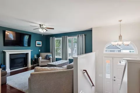4 Crest Ave, Worcester, MA 01607 photo 9