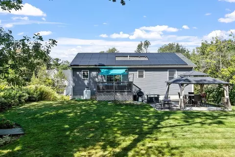 4 Crest Ave, Worcester, MA 01607 photo 5