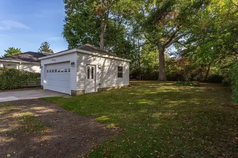 59 Dudley St, Fall River, MA 02720 photo 5