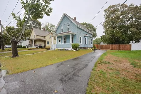 21 Oneida Ave, Brockton, MA 02301