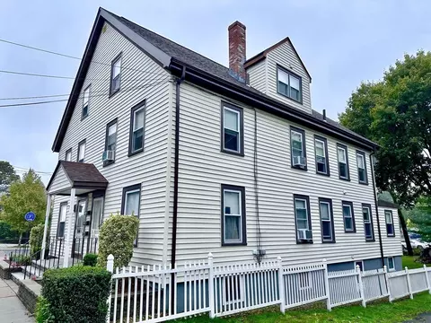 232-234 Nahatan St, Norwood, MA 02062