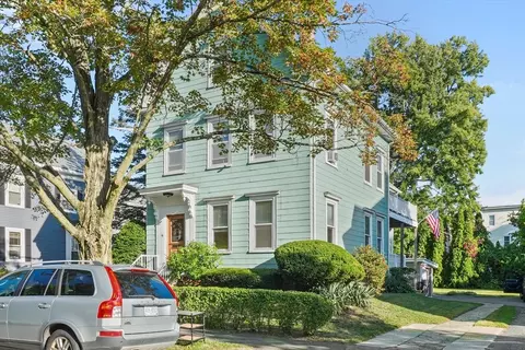 9 Fountain St, Haverhill, MA 01830