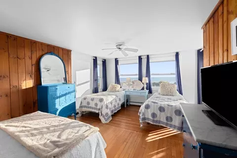 Bedroom - 133 Phillips Rd, Bourne, MA 02532 photo 4 of 7
