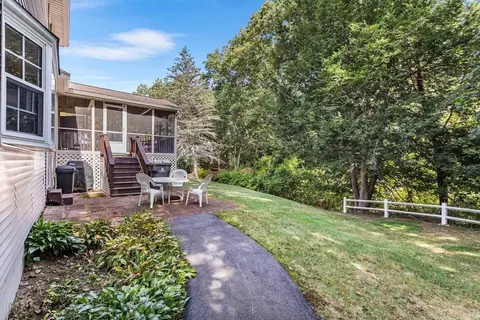 Exterior - 82 Joseph Rd, Framingham, MA 01701 photo 5 of 6