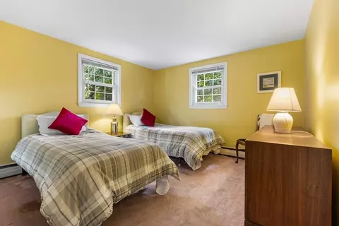 Bedroom - 82 Joseph Rd, Framingham, MA 01701 photo 3 of 5