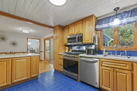 8 Mohawk Path, Bellingham, MA 02019 photo 16