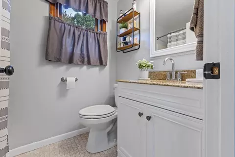 8 Mohawk Path, Bellingham, MA 02019 photo 32