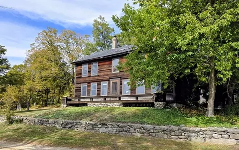 47 Harty Dr, Petersham, MA 01366