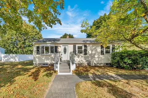 70 Enfield St, Lowell, MA 01852
