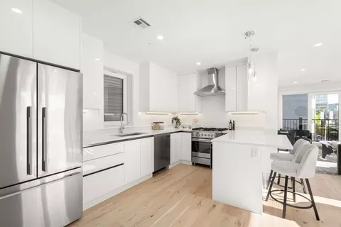 90 A St #2, Boston, MA 02127