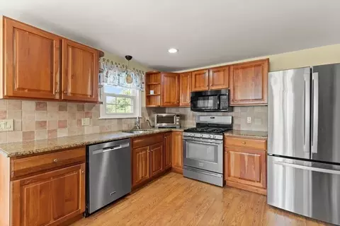 11 Redman Rd, Canton, MA 02021 photo 9