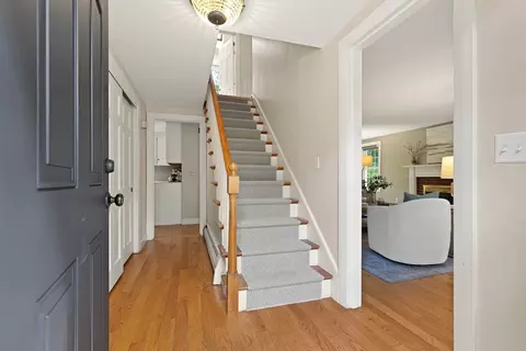 5 Hawthorne, Acton, MA 01720 photo 2