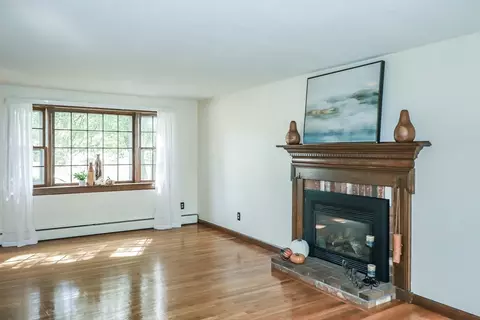 260 Dutchess St, Springfield, MA 01129 photo 8