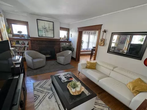 35 Carlton St, Springfield, MA 01108 photo 9