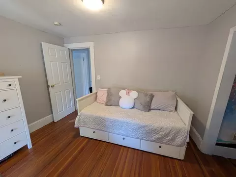 35 Carlton St, Springfield, MA 01108 photo 14