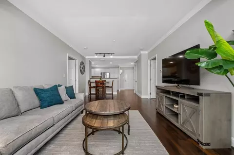 10 Seaport Dr #2518, Quincy, MA 02171