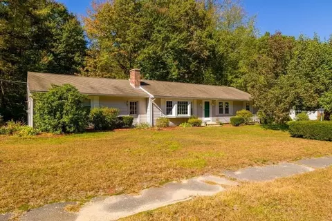 36 Wilde Willow Dr, Holden, MA 01520